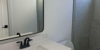 Room in 3 Bedroom Home at Plaza Ave SW Gallery 13