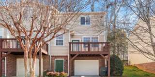 Beautiful Updated Townhouse located in Iredell County! 2BR/2.5BA Garage Gallery 1