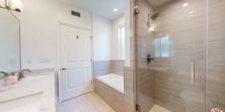 907 S SHENANDOAH St unit: 101 Gallery 30