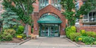 300 Main St Gallery 1