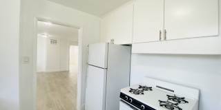 7450 Hollywood Blvd Gallery 3