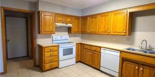 1020 W Cypress Street Gallery 19