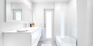 6 Northeast 19th Street Gallery 18