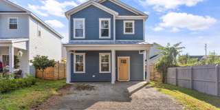 323 Wilson Street Gallery 1