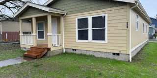 Updated 3 Bedroom 2 Bath Home In Lebanon Gallery 1
