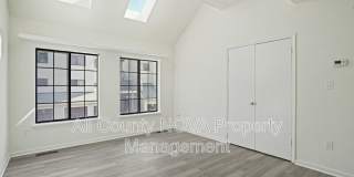 1611 Carriage House Ter Gallery 7