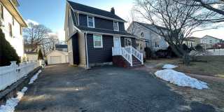 8 Leach Street Gallery 10