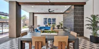 Downtown Ontario Luxury Apartments Gallery 81