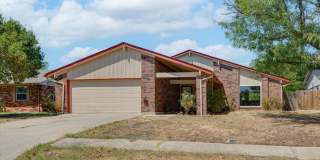 6815 SW Fenwick- AVAILABLE NOW! Gallery 1