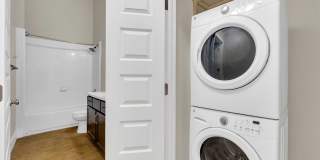 3363 East Commerce Street Gallery 11