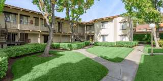 Carlyle Square Apartment Homes Gallery 6