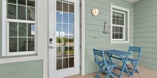 2 Bedroom 1.5 Bath Townhome Gallery 21