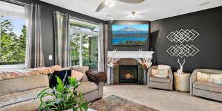 4Bd/2.5Ba Renton Townhome Gallery 10