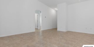 LIKE NEW 3/2/1 TOWNHOUSE IN BEAUTIFUL SEMINOLE WOODS Gallery 9