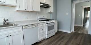 Huge 3 bed with in-unit laundry. Huge 3 bed with in-unit laundry. Gallery 1