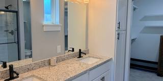 Fully Furnished 3 Bed / 2 Bath Home in Nixa Gallery 15