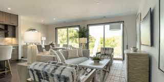 Ventana Gallery 62