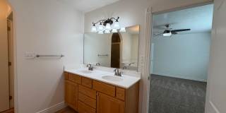 SPACIOUS HOME IN LAVERKIN FOR RENT! Gallery 22
