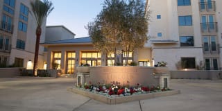 The Lincoln Scottsdale Gallery 13