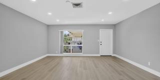 2755 NE 28th Avenue Gallery 10