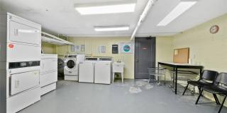 79 N Broadway Gallery 13