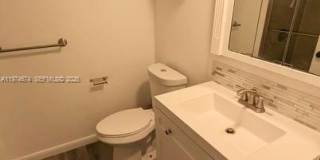 9741 Fontainebleau Blvd Gallery 9