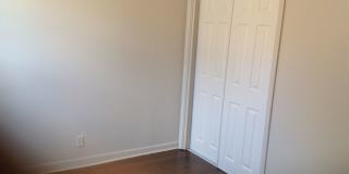 206 Hub Ave Gallery 13