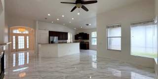 9512 Greenpointe Drive Gallery 22