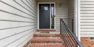 1821 Swann St Gallery 19