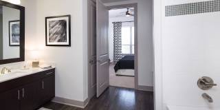 Crest at Las Colinas Gallery 36