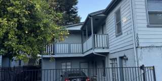 1009 Solons Alley Gallery 1