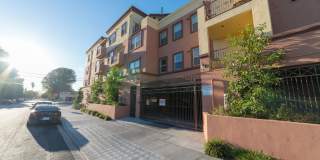 Now Leasing @ Archwood Court Apartments Gallery 1