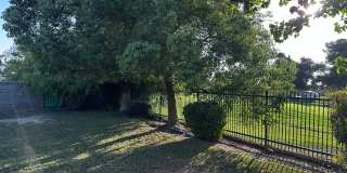 House- River Lakes Gallery 18