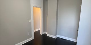 East Baltimore 2 Bedroom w/Den 1.5 Bathroom Gallery 20