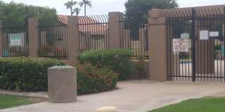 Chandler Town Home, Light Bright and High Ceilings.  Great Floor plan and Quaint community!!! Come, Show and Rent Today!!! Gallery 13