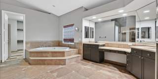 Fully Upgraded 5 Bedroom 4.5 Bathroom in Guard Gated Foothills Community! Gallery 30