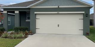 ALMOST NEW 3/2 HOME close to everything!!  BEAUTIFUL WITH LOTS OF UPGRADES! Gallery 1