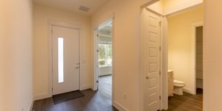Spacious, Stylish, and Perfectly Located 3 Bedrooms, 2.5 Bathrooms in North Shields!!! Gallery 4