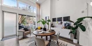 Stunning 2 Bed 3 Bath Home in Queen Anne Gallery 9