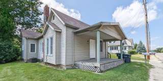 PRELEASING for AUGUST! Close to Campus; In-Unit Washer and Dryer Gallery 28