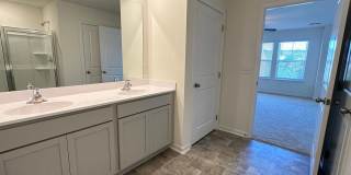 5 Bedroom / 3 Bath 2 Story Home Jonesborough, TN Gallery 34