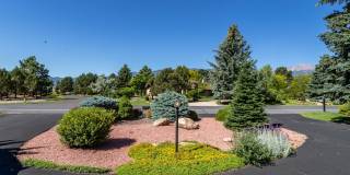 Ranch Style Home Located inside Kissing Camels! Gallery 5