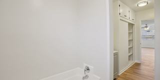 437-441 Queen St Gallery 28