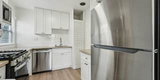 Hesperian Gallery 24