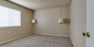 1 Bedroom 1 Bath Condo - Wilshire And NW Expressway Gallery 30