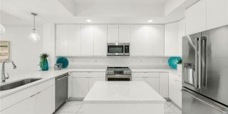 125 ISLAND WAY Gallery 6