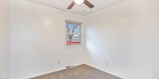 *MOVE IN SPECIAL* $250 Off First Full Month's Rent OR Free 55in TV! Gallery 12