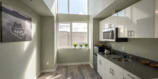 7th Avenue Place - Student Housing Gallery 3