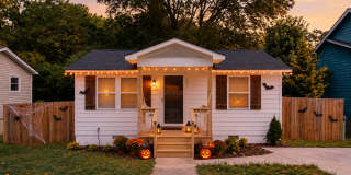 Charming 2BR Bungalow Home Minutes to Downtown Holly Springs! Gallery 1