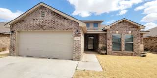 3/2/2 in Bell Farms with Yard Maintenance Paid by Owner Gallery 1